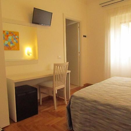 Buonarroti Guest House Рим Номер фото