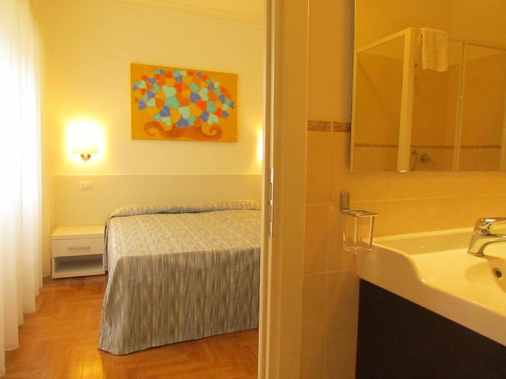 Buonarroti Guest House Рим Экстерьер фото